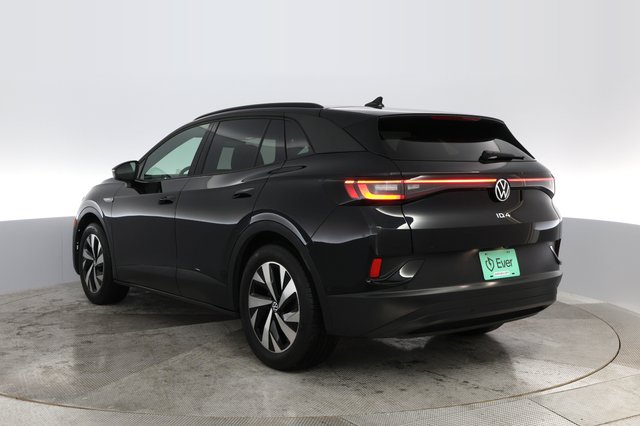 2023 Volkswagen ID.4 — photo 9 of 24