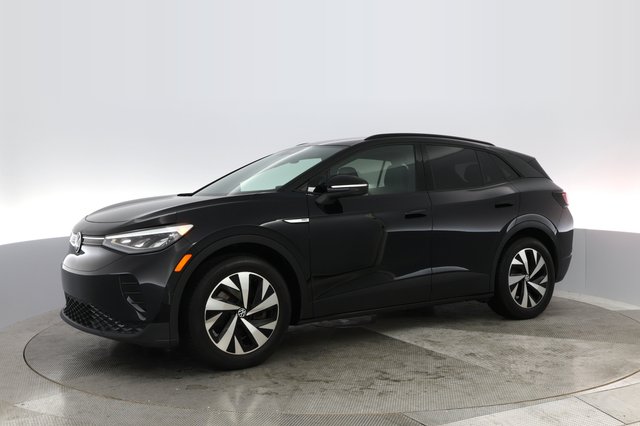 2023 Volkswagen ID.4 — photo 10 of 24