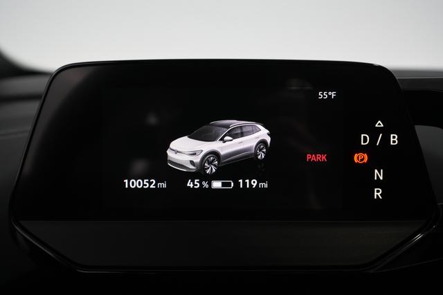 2023 Volkswagen ID.4 — photo 4 of 24