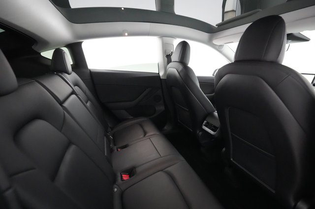 2021 Tesla Model Y — photo 4 of 34