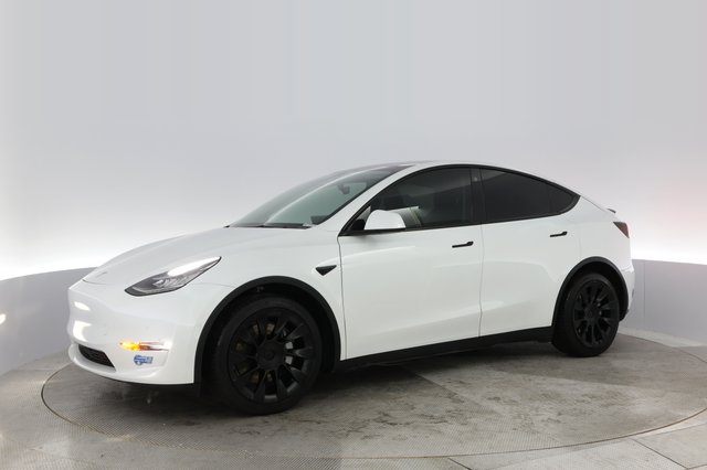 2021 Tesla Model Y — photo 11 of 34