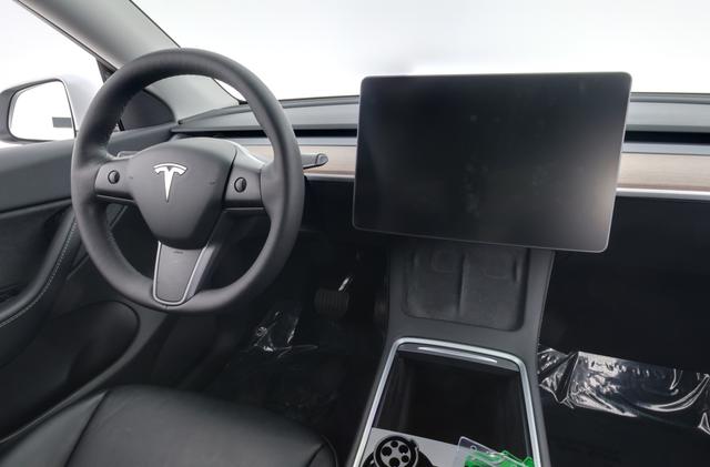 2021 Tesla Model Y — photo 3 of 34