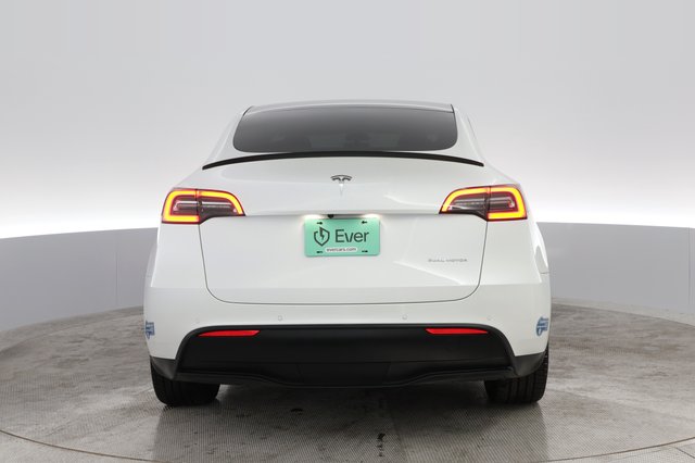 2021 Tesla Model Y — photo 9 of 34