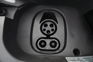 2021 Volkswagen ID.4 — photo 22 of 32