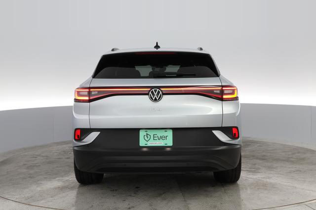 2021 Volkswagen ID.4 — photo 10 of 32