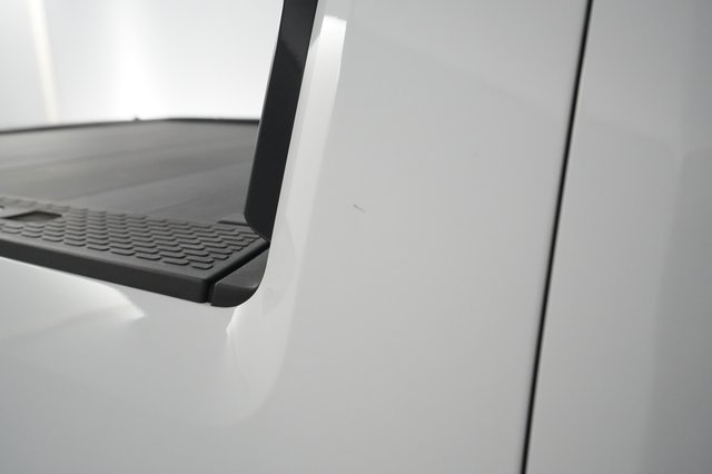 2022 Rivian R1T — photo 26 of 27