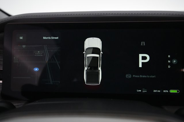 2022 Rivian R1T — photo 19 of 27