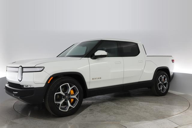 2022 Rivian R1T — photo 10 of 27