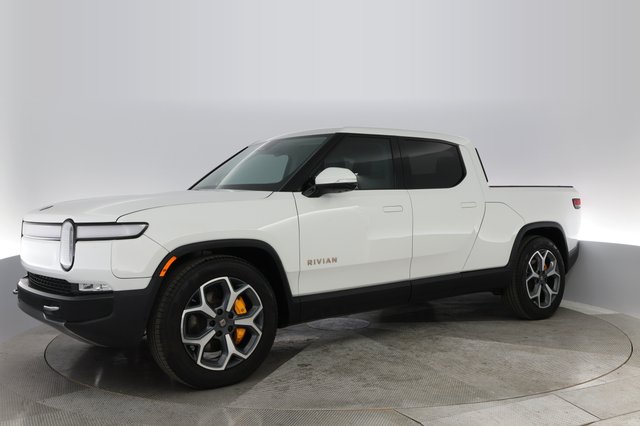2022 Rivian R1T — photo 10 of 27