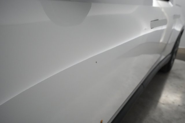 2022 Rivian R1T — photo 24 of 27