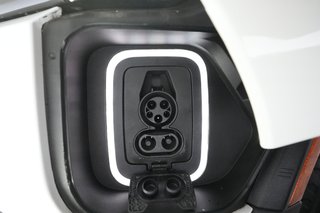 2022 Rivian R1T — photo 20 of 27