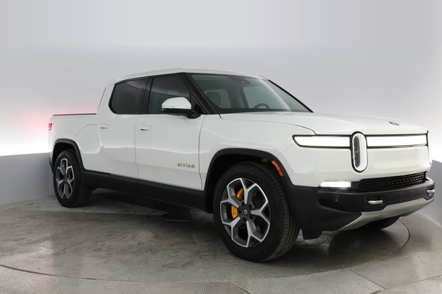 2022 Rivian R1T — photo 6 of 27