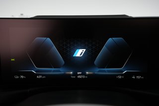 2022 BMW i4 — photo 5 of 21