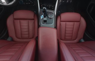 2022 BMW i4 — photo 13 of 21