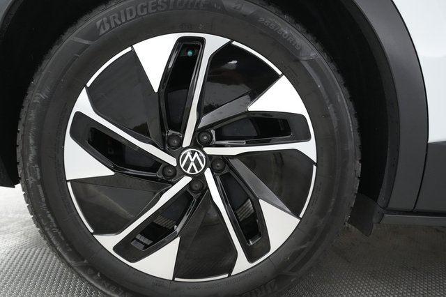 2021 Volkswagen ID.4 — photo 16 of 22