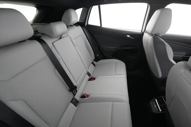 2021 Volkswagen ID.4 — photo 3 of 22