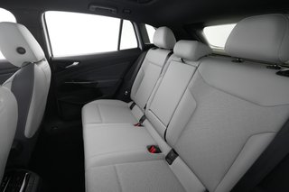 2021 Volkswagen ID.4 — photo 11 of 22