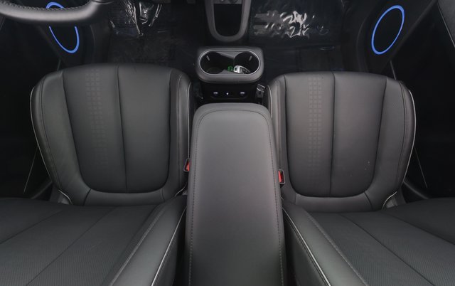 2024 Hyundai IONIQ 5 — photo 19 of 36