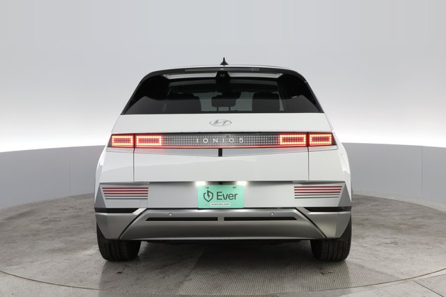 2024 Hyundai IONIQ 5 — photo 10 of 30