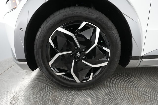 2024 Hyundai IONIQ 5 — photo 13 of 30