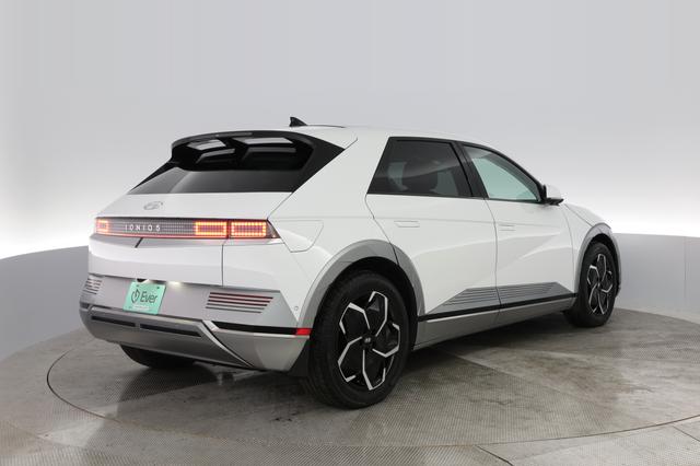 2024 Hyundai IONIQ 5 — photo 2 of 30