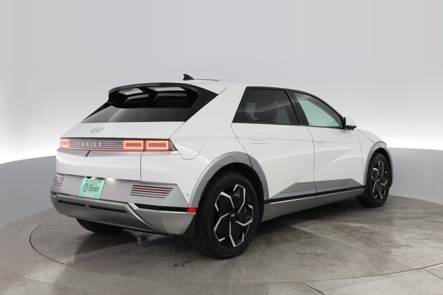 2024 Hyundai IONIQ 5 — photo 9 of 30
