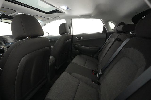 2022 Hyundai Kona — photo 18 of 32