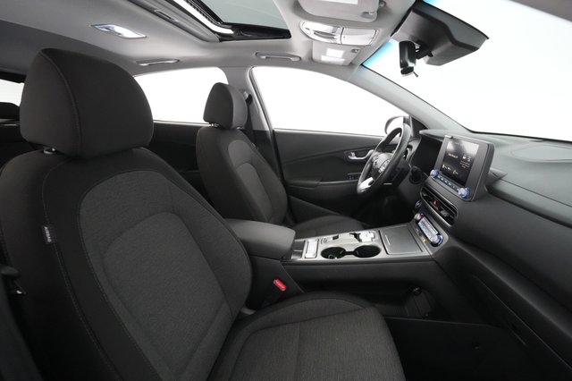 2022 Hyundai Kona — photo 19 of 32