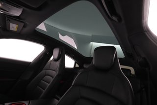 2021 Porsche Taycan — photo 20 of 23