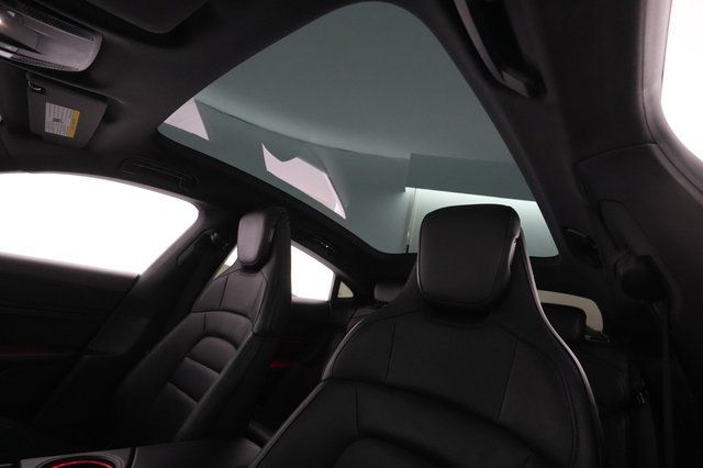 2021 Porsche Taycan — photo 20 of 23