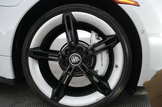2021 Porsche Taycan — photo 16 of 23