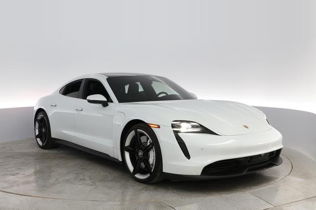 2021 Porsche Taycan — photo 6 of 23