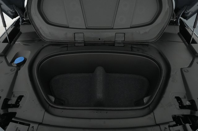2023 Volvo XC40 Recharge — photo 19 of 21