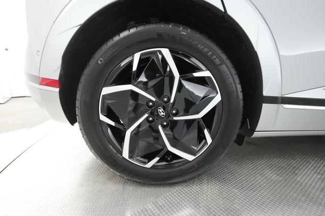 2024 Hyundai IONIQ 5 — photo 16 of 26