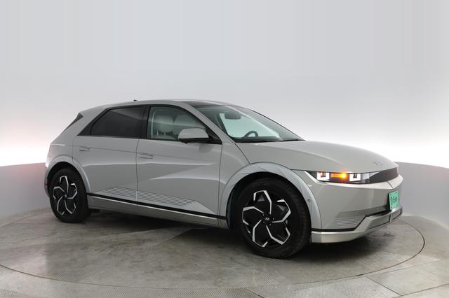 2024 Hyundai IONIQ 5 — photo 8 of 26