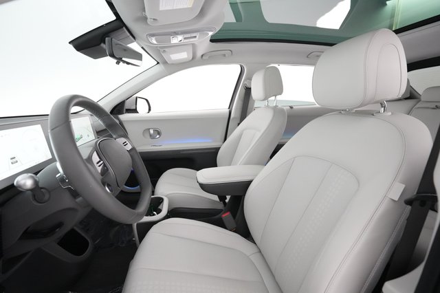 2024 Hyundai IONIQ 5 — photo 17 of 26