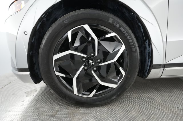 2024 Hyundai IONIQ 5 — photo 13 of 26