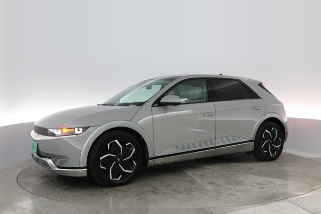 2024 Hyundai IONIQ 5 — photo 12 of 26