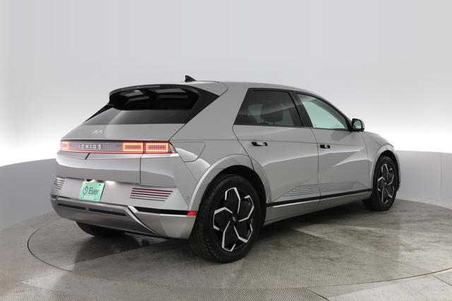 2024 Hyundai IONIQ 5 — photo 9 of 26