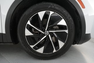 2021 Volkswagen ID.4 — photo 12 of 25
