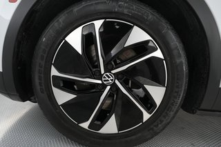 2021 Volkswagen ID.4 — photo 15 of 25