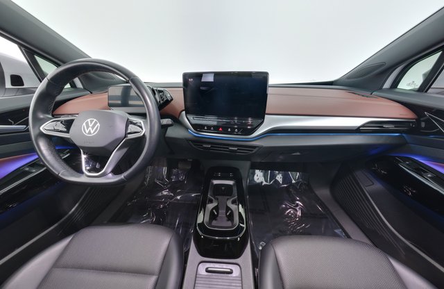 2021 Volkswagen ID.4 — photo 19 of 25