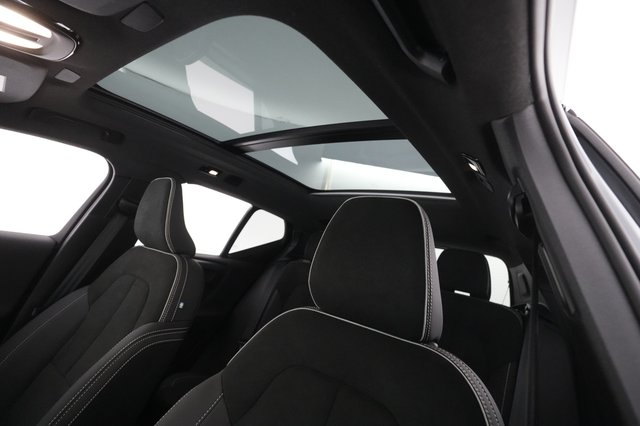 2023 Volvo XC40 Recharge — photo 20 of 22