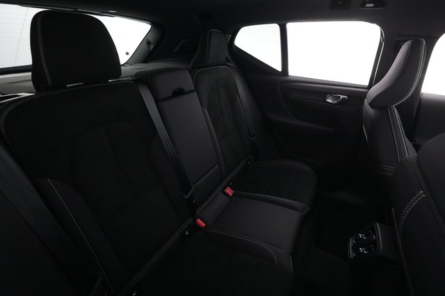 2023 Volvo XC40 Recharge — photo 3 of 22