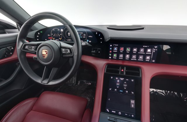 2021 Porsche Taycan — photo 3 of 38