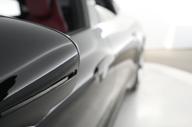 2021 Porsche Taycan — photo 29 of 38