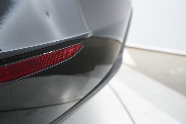 2021 Porsche Taycan — photo 31 of 38