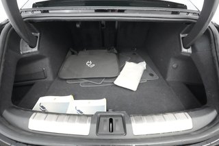 2021 Porsche Taycan — photo 23 of 38