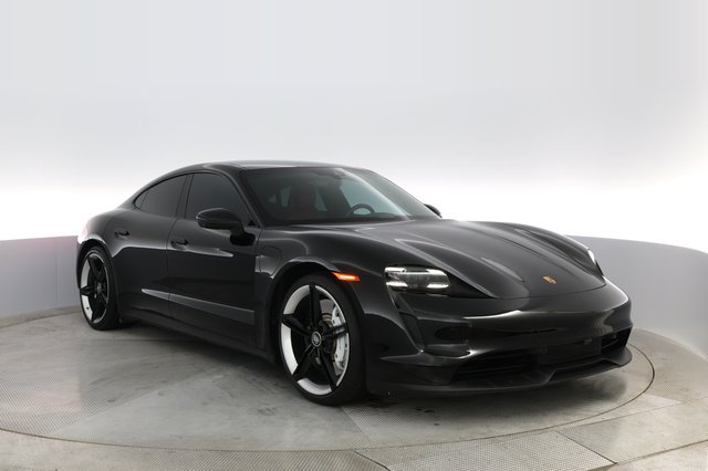 2021 Porsche Taycan — photo 7 of 38