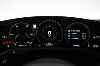 2021 Porsche Taycan — photo 37 of 38